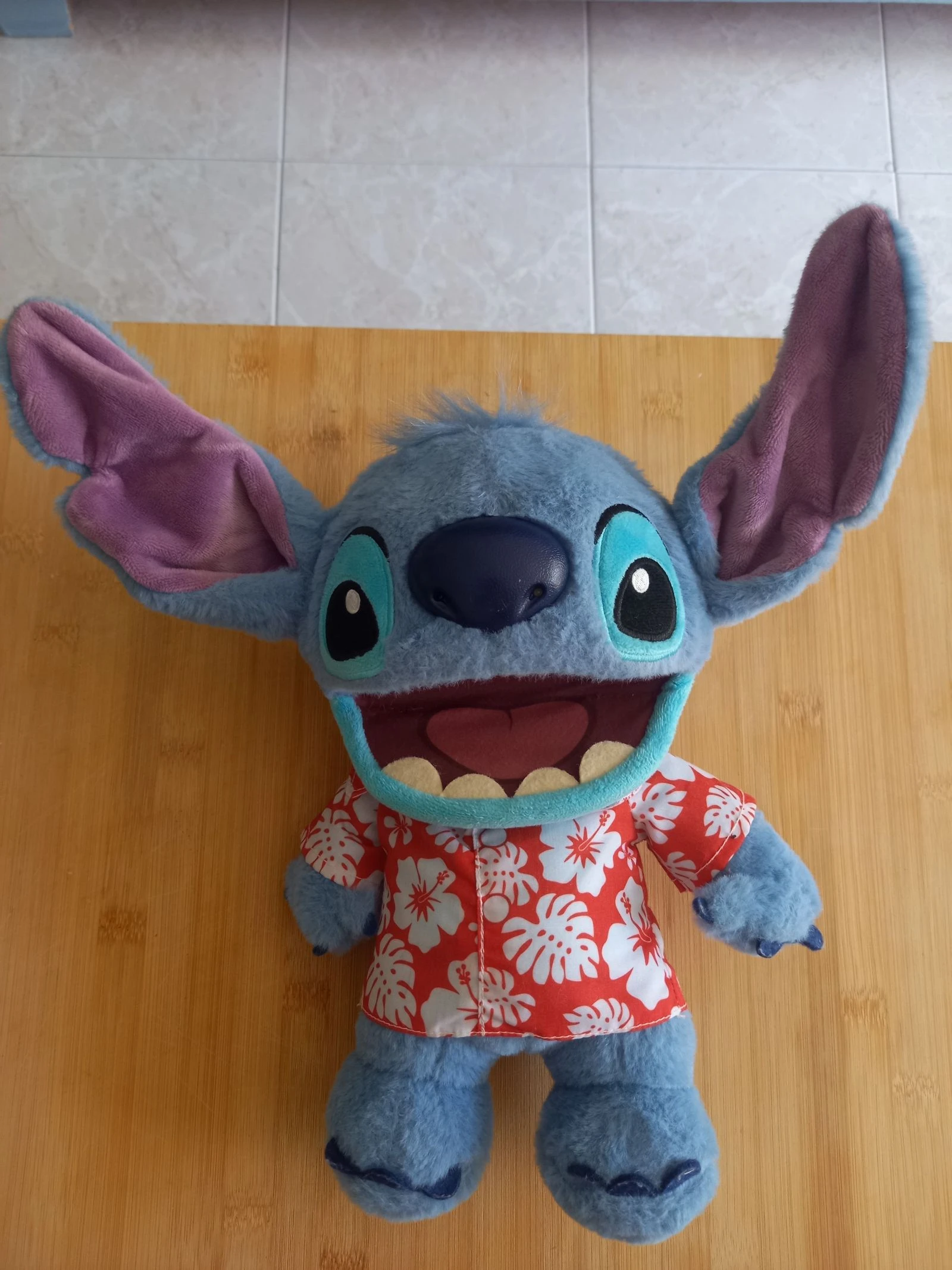 Peluche Disney Stitch a bateria y Angel